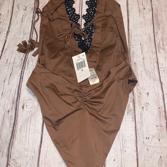 Blue Life mirage halter one piece lace lined deep plunging neck M nwt - Picture 4 of 4